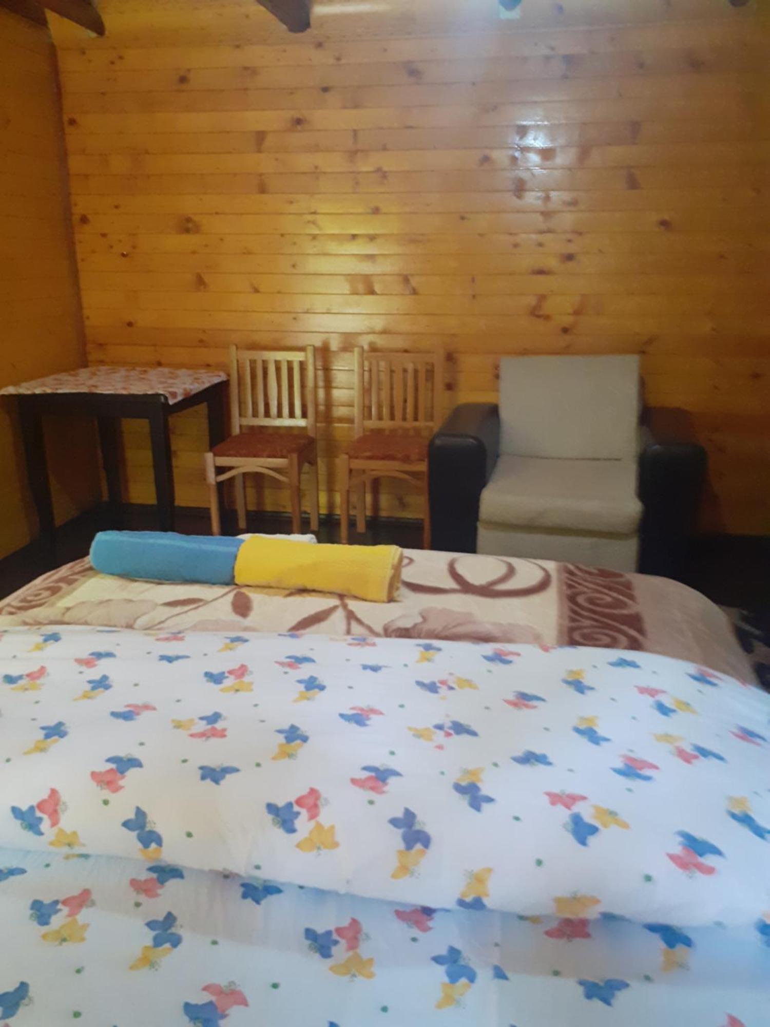 Guesthouse Dioni Valbona Szoba fotó