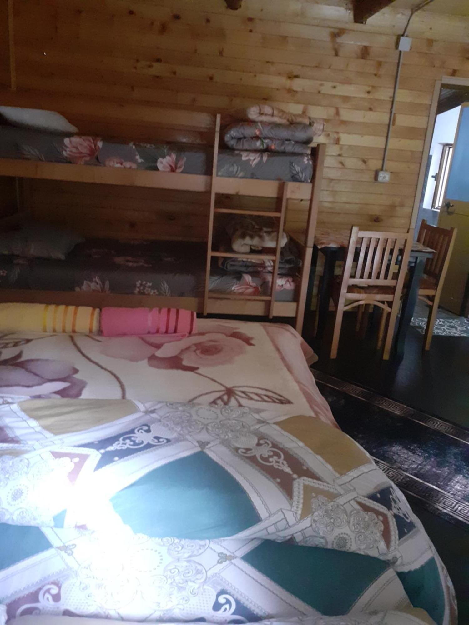 Guesthouse Dioni Valbona Szoba fotó